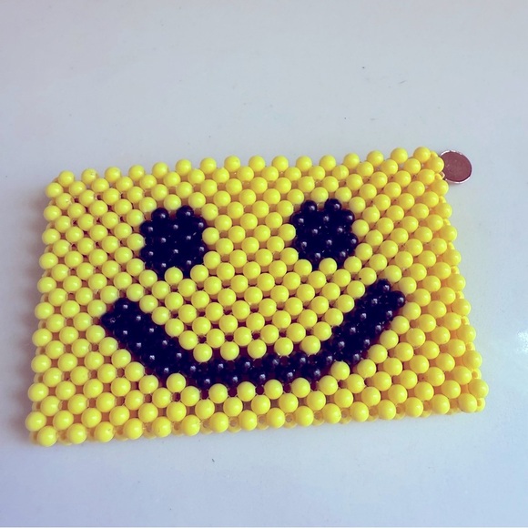 NWOT Susan Alexandra Beaded Smiley Cardholder - Picture 3 of 6